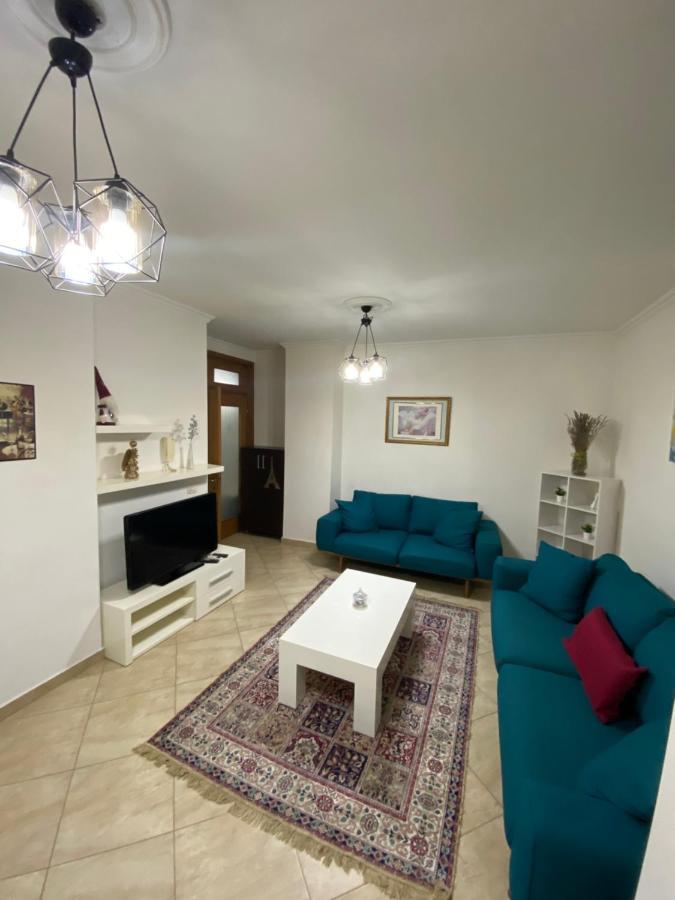 Chlo Apartment 3 地拉那 外观 照片