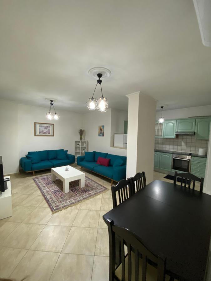 Chlo Apartment 3 地拉那 外观 照片