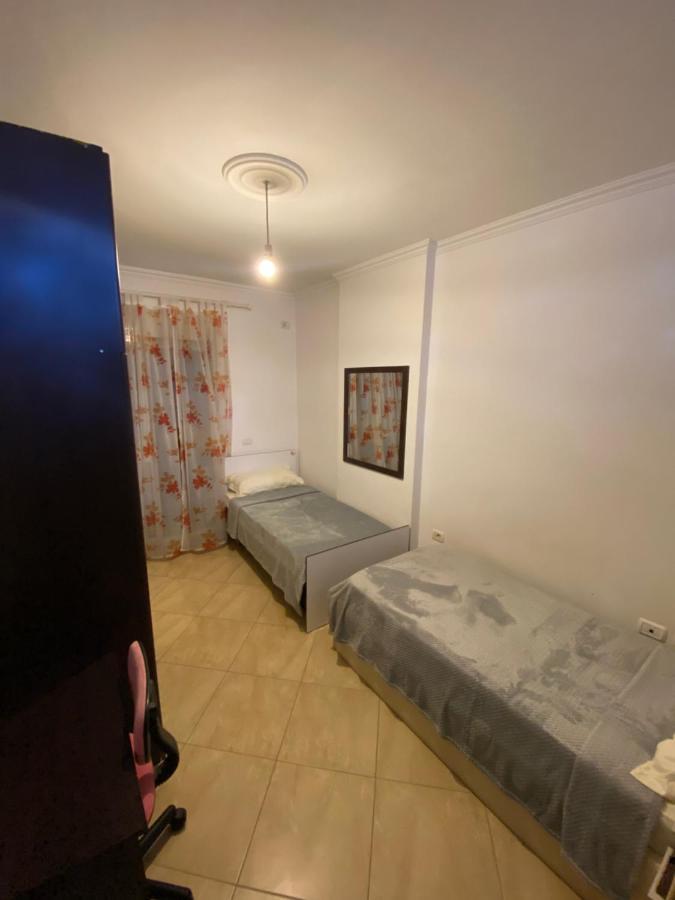 Chlo Apartment 3 地拉那 外观 照片