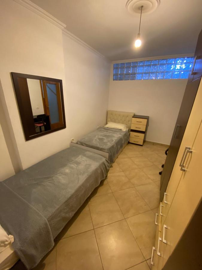 Chlo Apartment 3 地拉那 外观 照片