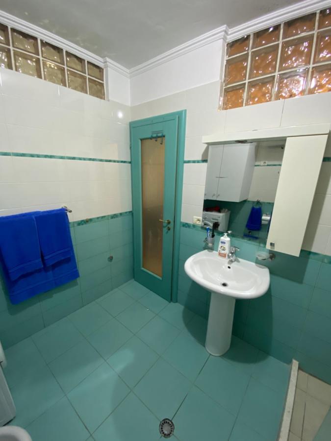 Chlo Apartment 3 地拉那 外观 照片